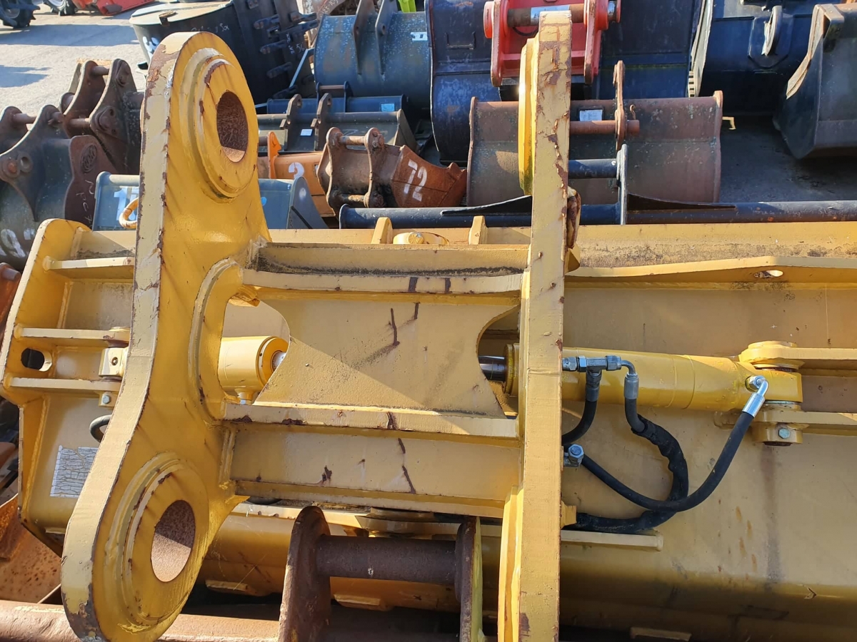 80 Excavator bucket JRB - Image 4