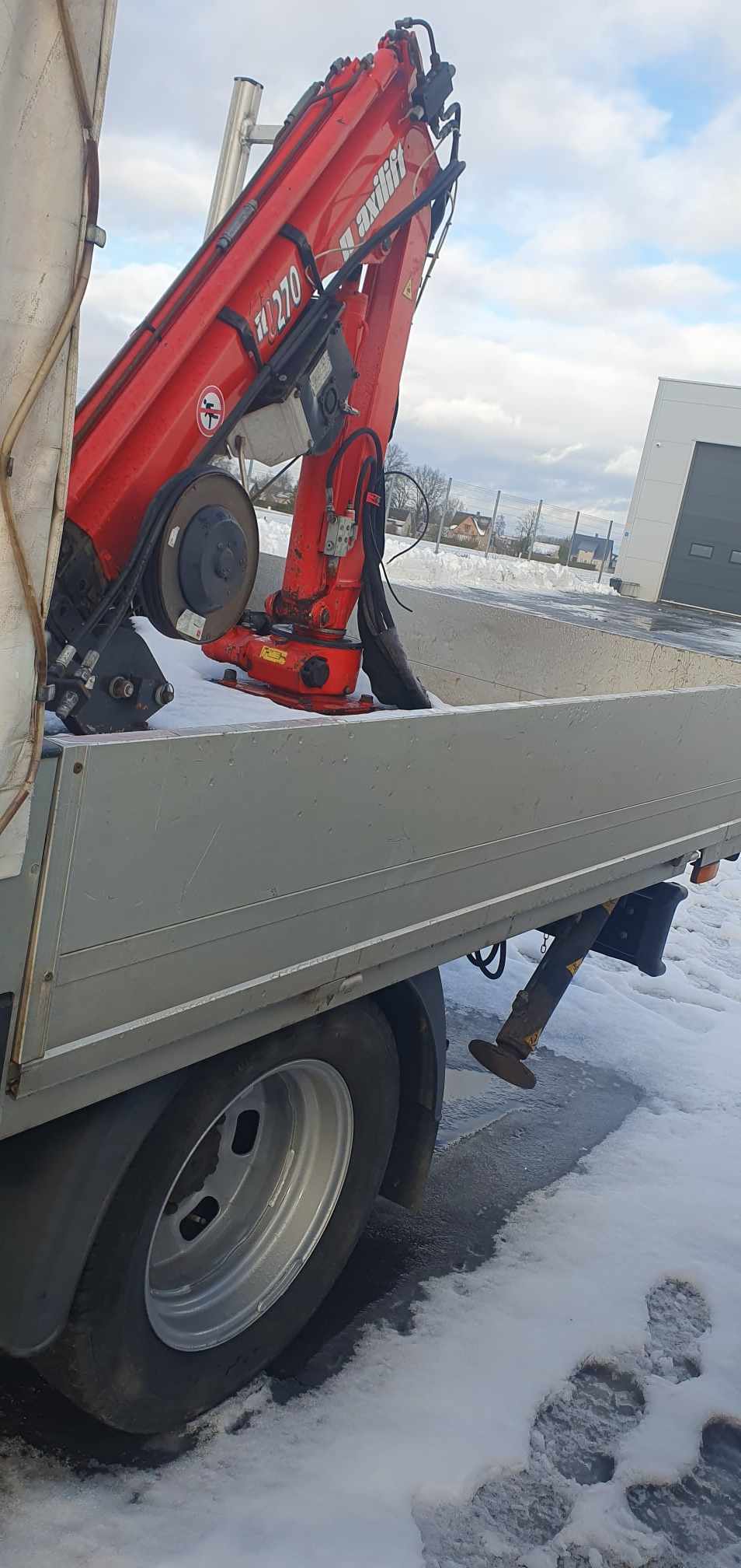 Truck with crane Iveco 50C17 Maxilift 270L - Image 5