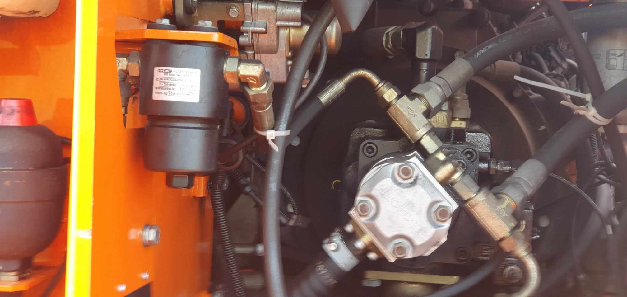 Ratinis ekskavatorius Fiat Kobelco E145W - Image 15