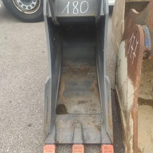 180 Ковш экскаватора