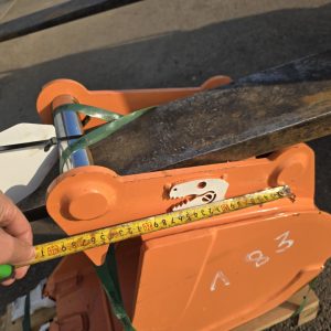 183 ekskavatoriaus kaušas 12″ su MS01 jungtimi