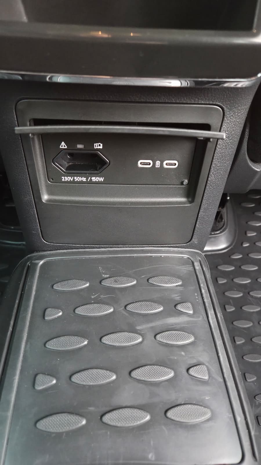 Skoda Superb, 2.0 l., universalas - Image 18