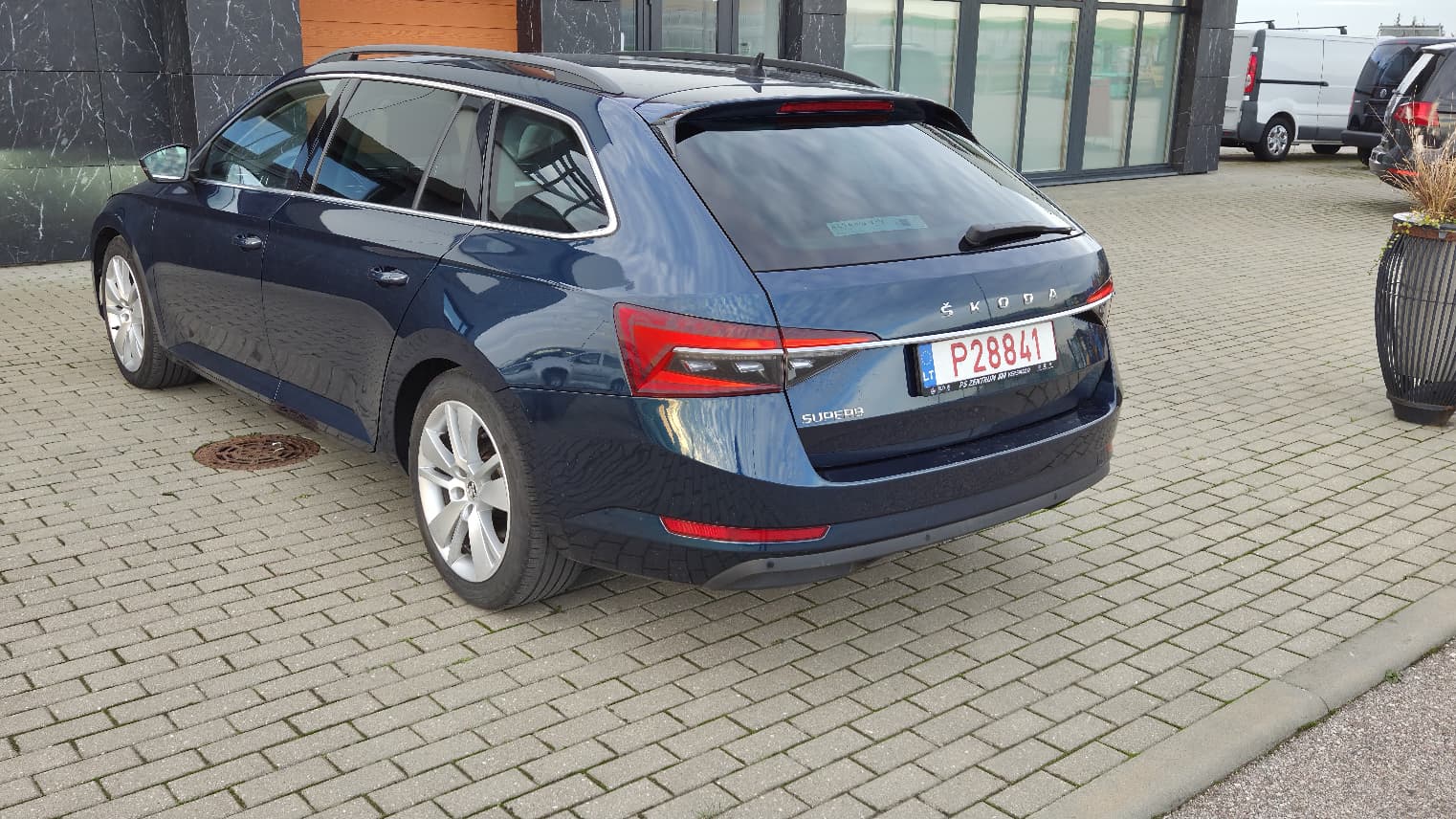Skoda Superb, 2.0 l., universalas - Image 26