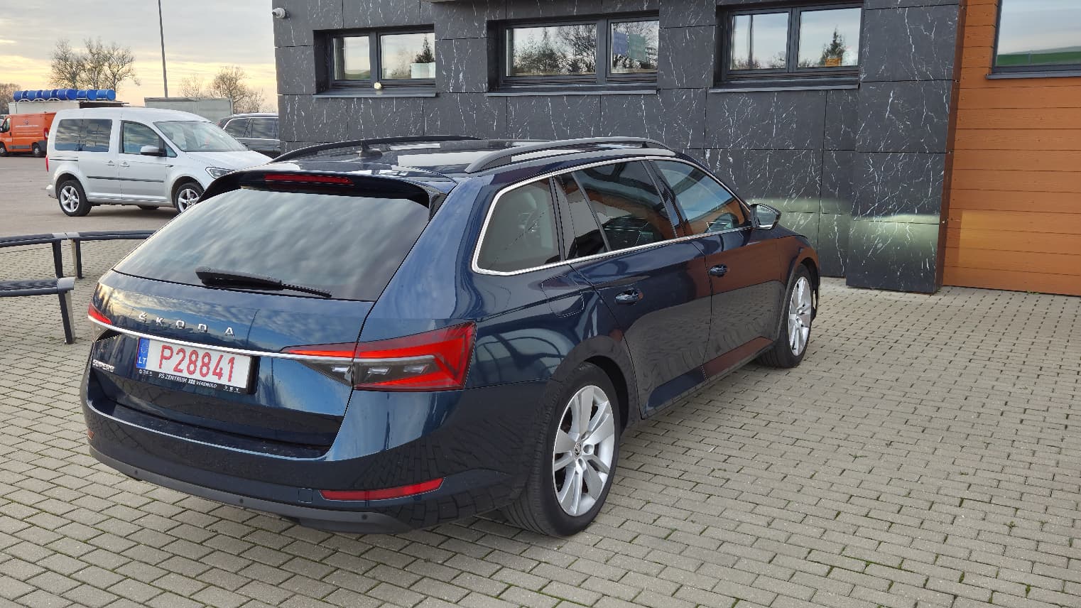 Skoda Superb, 2.0 l., universalas - Image 29