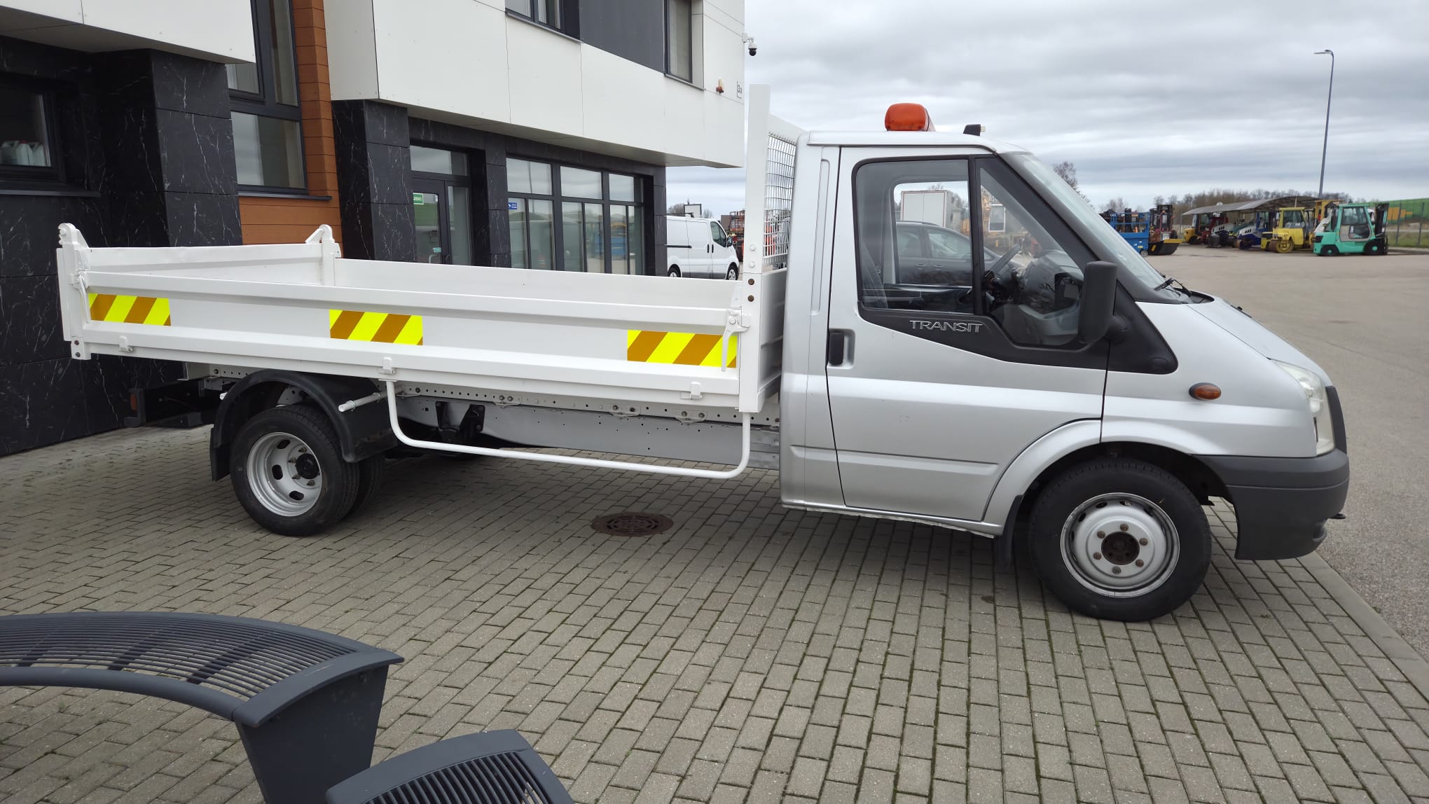 Savivartis sunkvežimis Ford Transit 350L - Image 4