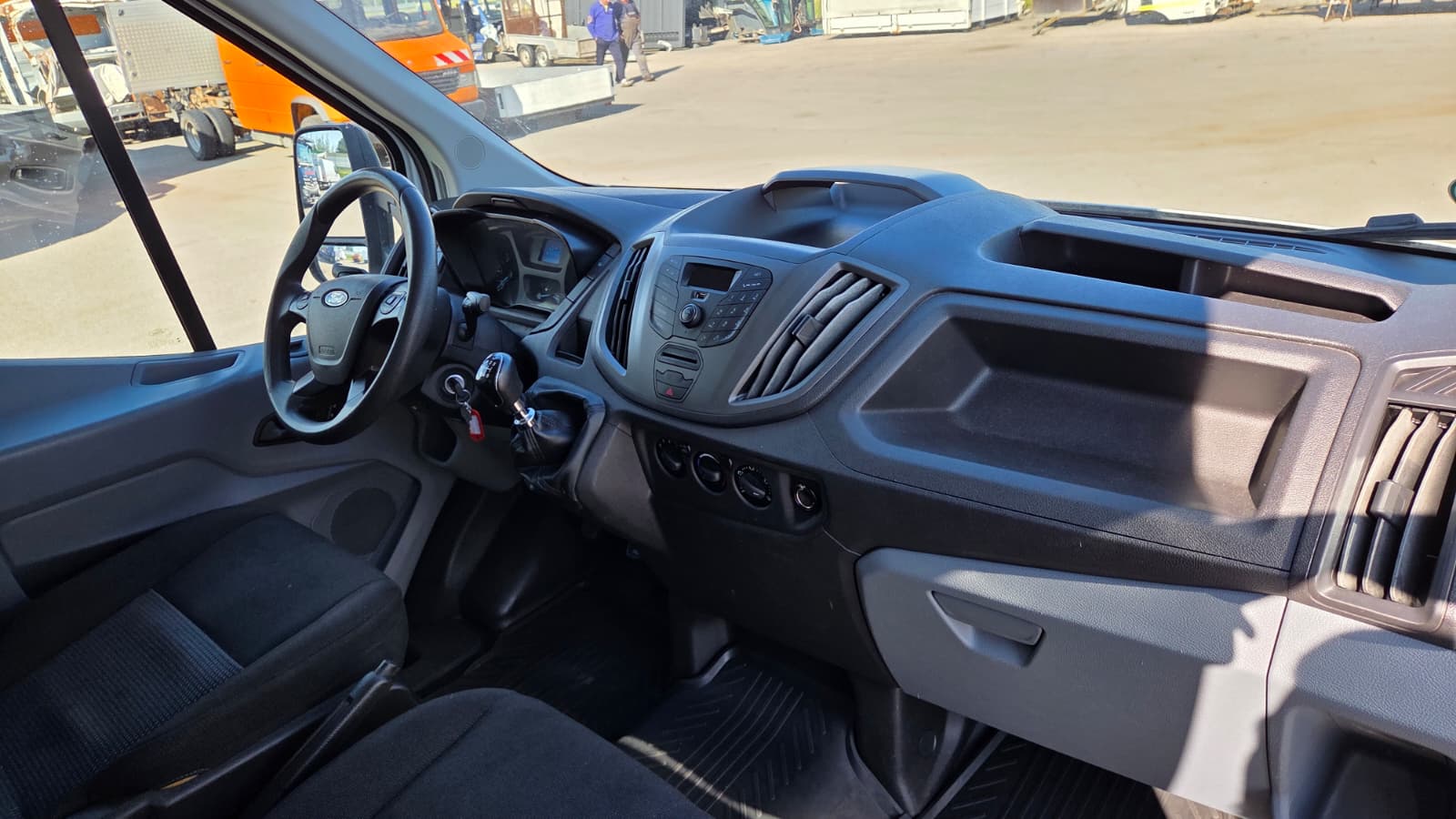 Sunkvežimis Ford Transit - Image 13