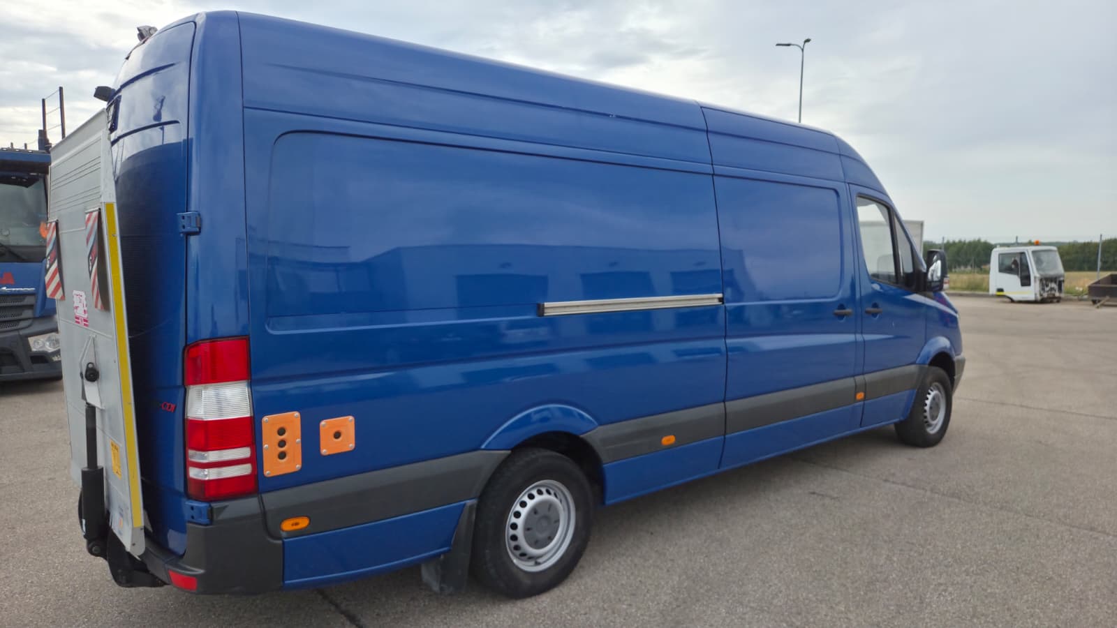 Krovininis mikroautobusas MB Sprinter 316 - Image 6