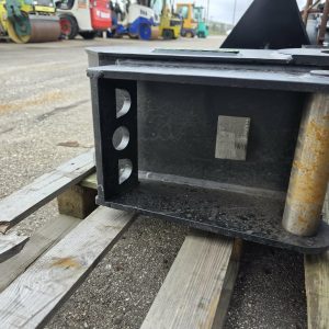 1 Ekskavatoriaus kaušas Haener HTL430-MS03A